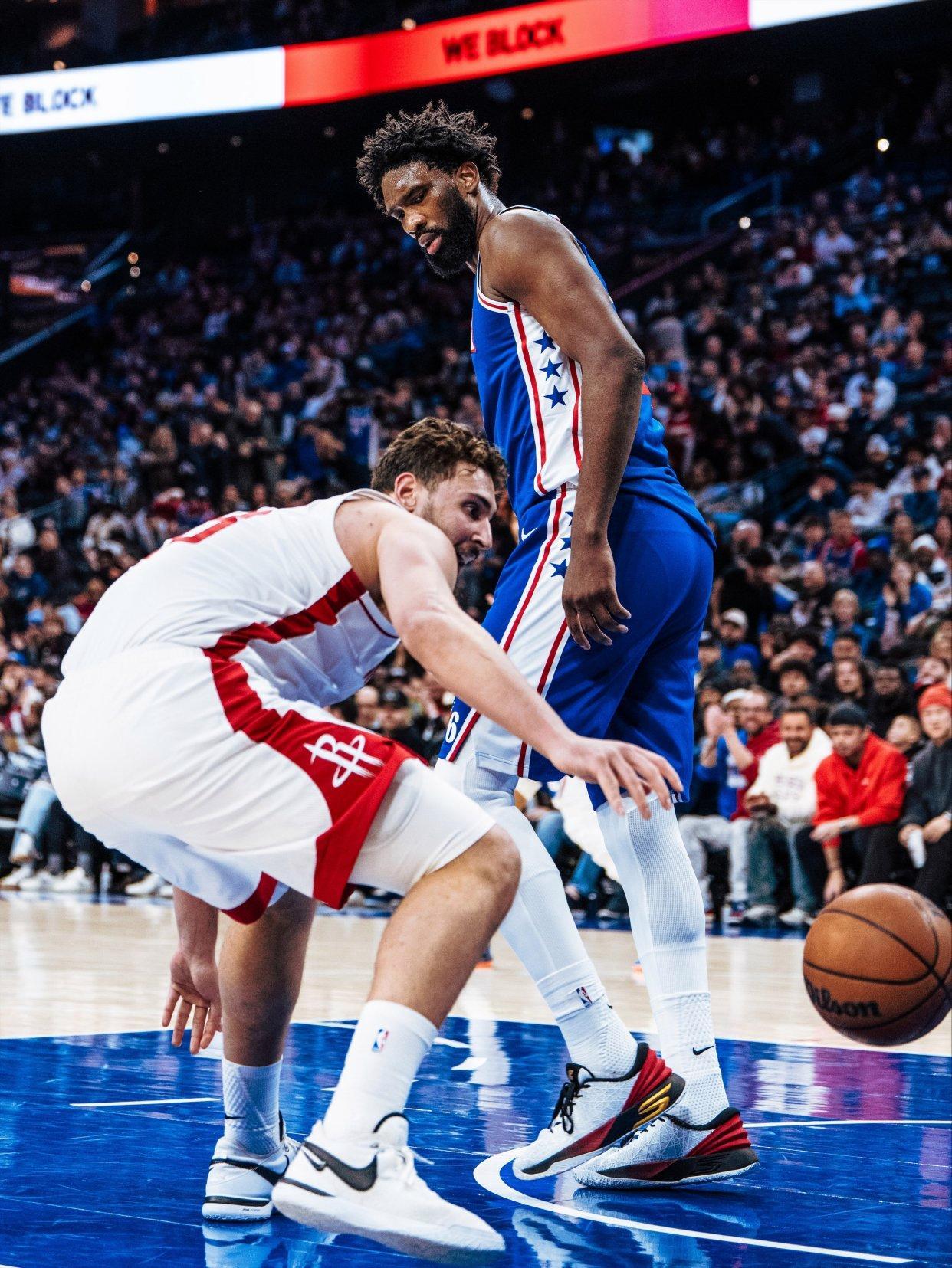 u8娱乐-杜兰特36+7+8失误，恩比德32+15+10创纪录，马克西36+10+4断